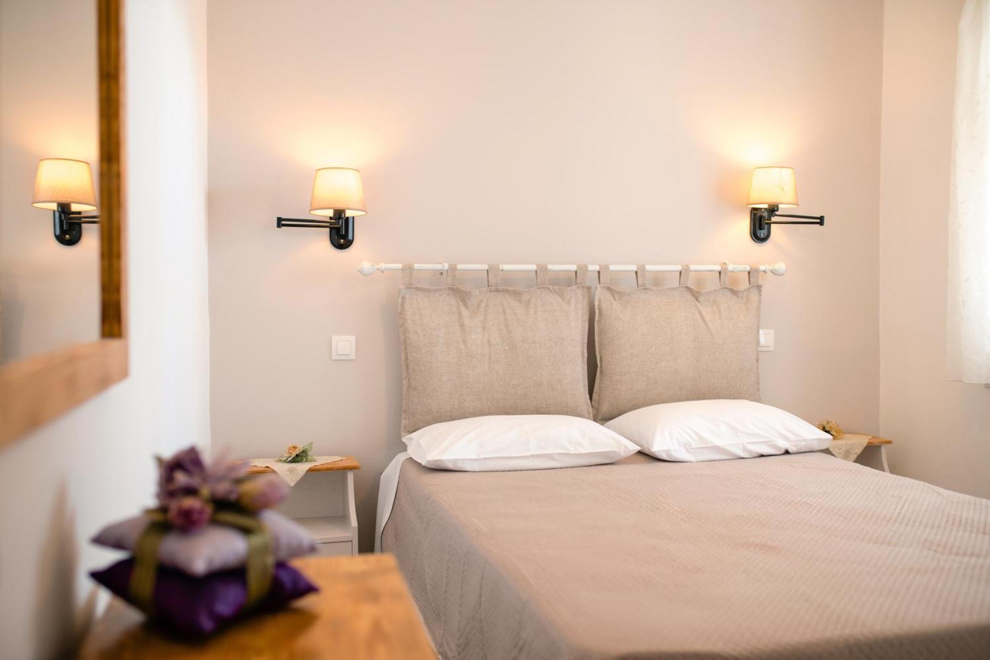 Dora'S Studios & Apartments Megas Gialos - Nites Ngoại thất bức ảnh