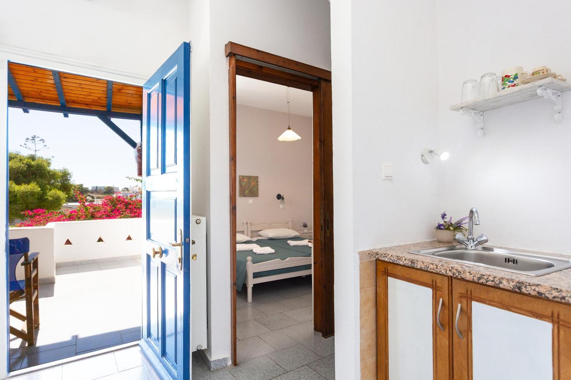 Dora'S Studios & Apartments Megas Gialos - Nites Ngoại thất bức ảnh