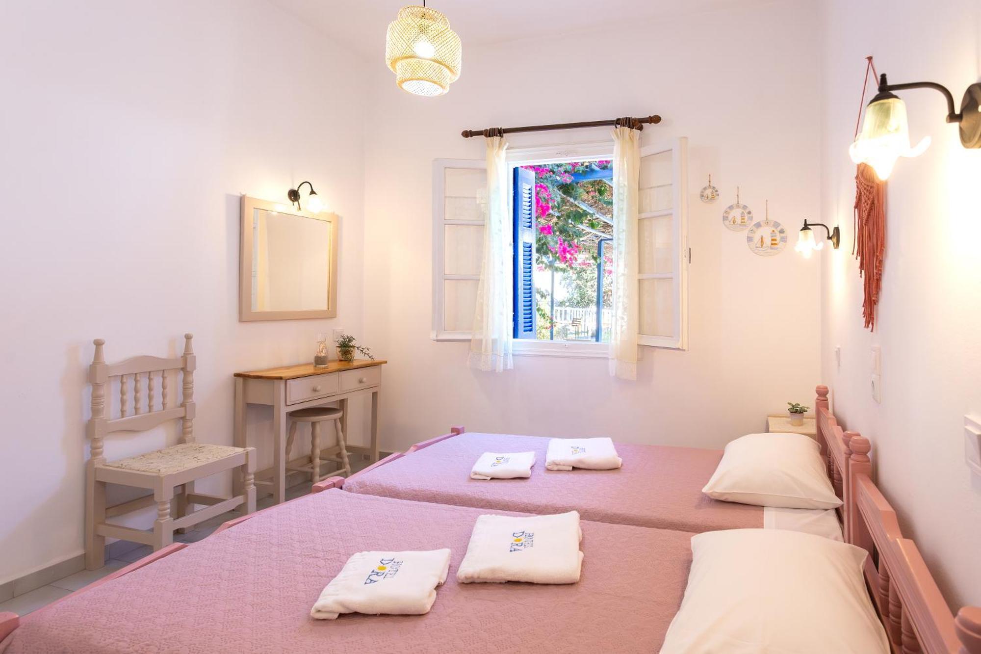 Dora'S Studios & Apartments Megas Gialos - Nites Ngoại thất bức ảnh