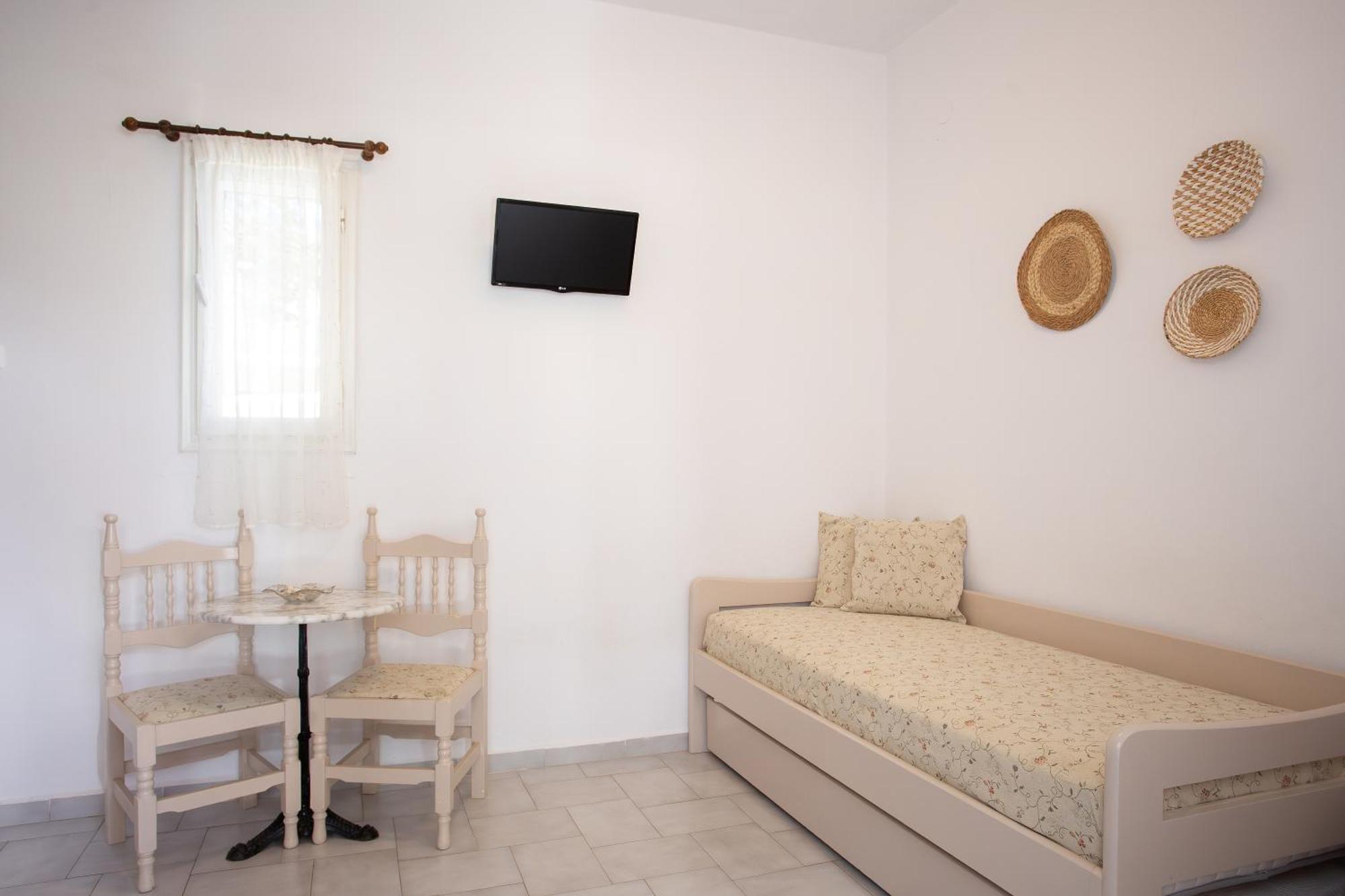 Dora'S Studios & Apartments Megas Gialos - Nites Ngoại thất bức ảnh